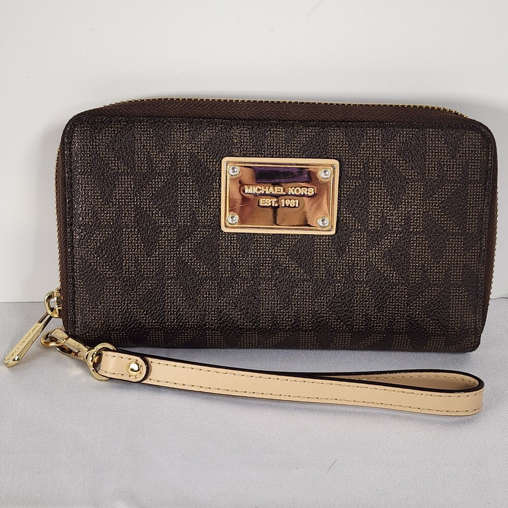 Michael Kors Fulton Large Zip Around Wristlet Wallet Brown MK Monogram EUC